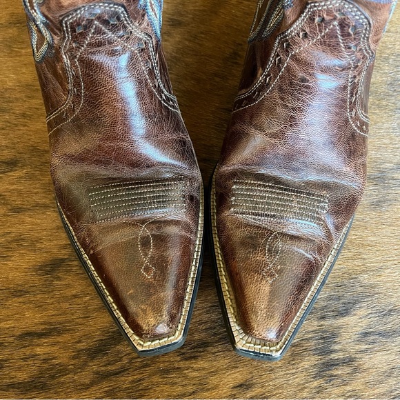 Boots - Picture 8 of 11